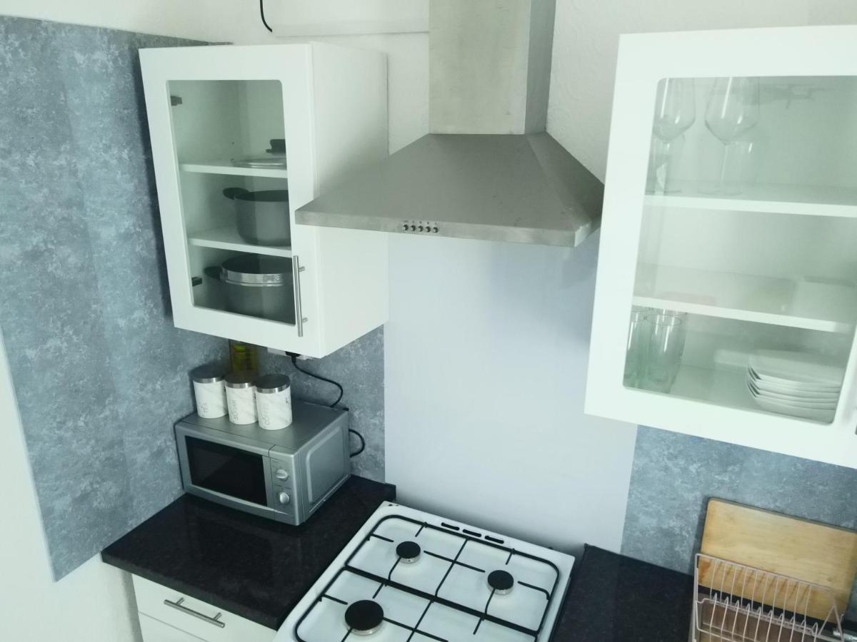 Apartment Stylish 2 Bed 5 Sleep Free Wifi & P *