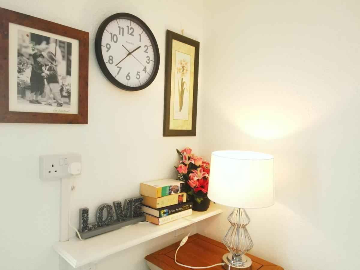 Stylish 2 Bed 5 Sleep Free Wifi & P *