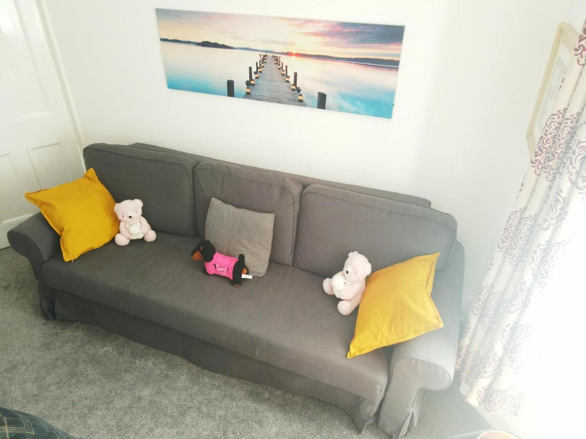 Stylish 2 Bed 5 Sleep Free Wifi & P * Newport (Gwent)