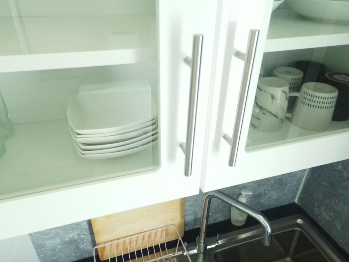 Apartment Stylish 2 Bed 5 Sleep Free Wifi & P *